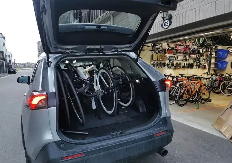 Do jakiego samochodu wejdzie rower bez demontażu? Sprawdź modele!