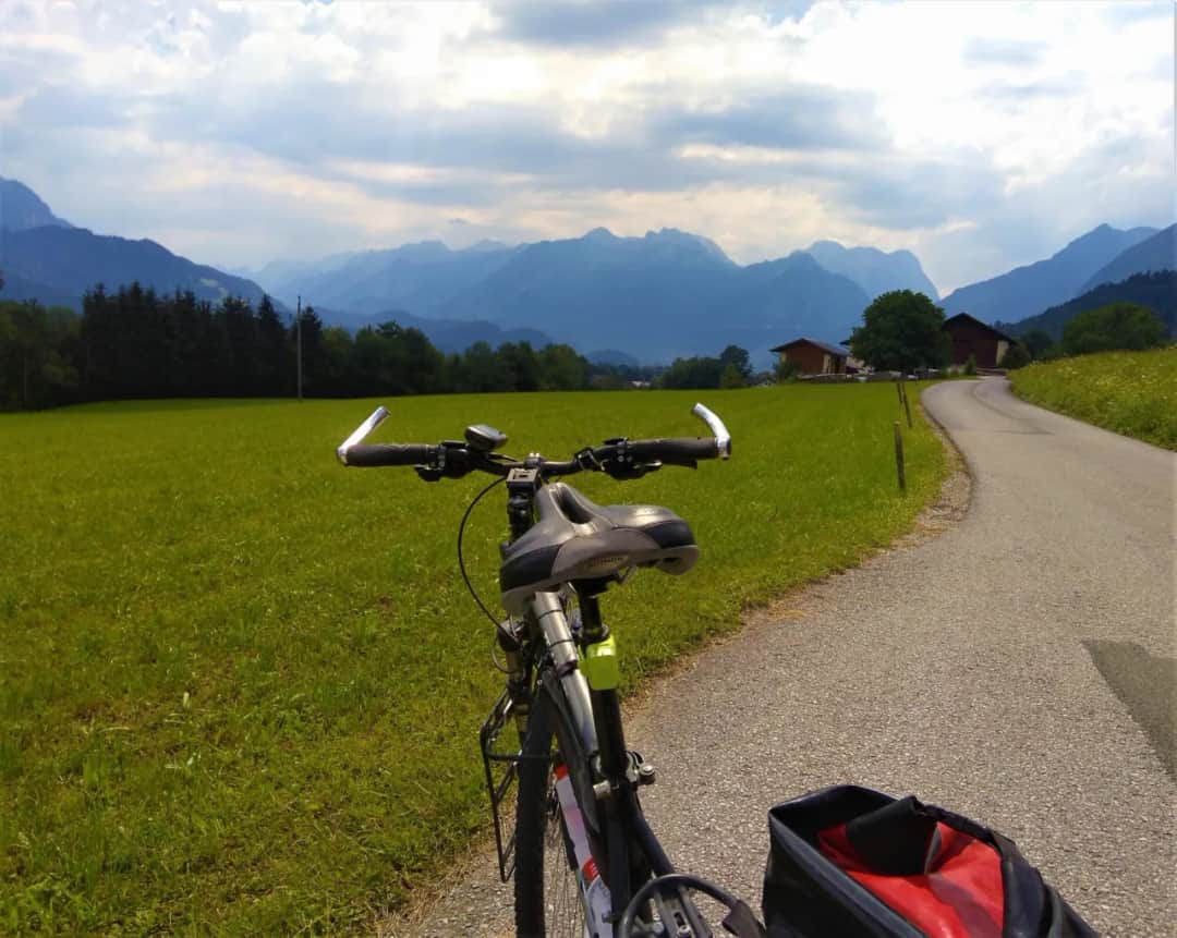 Jakie siodełko na długie trasy zapewni Ci maksymalny komfort?