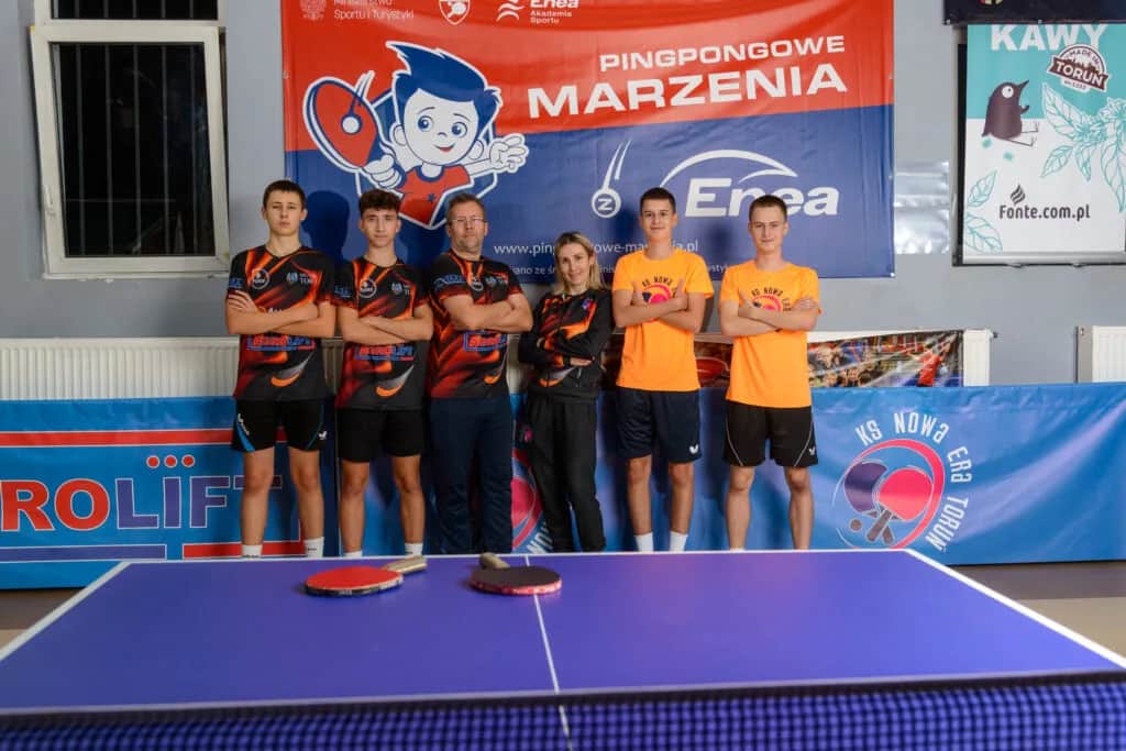 Gdzie zagrać w tenis stołowy w Toruniu? Sprawdź najlepsze miejsca