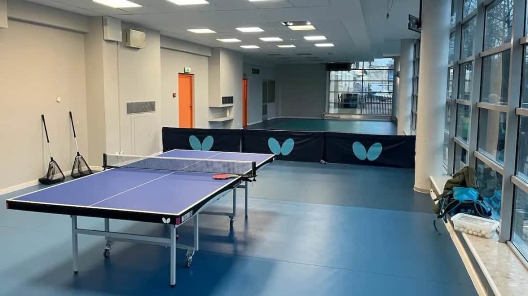 Gdzie w Gdyni można pograć w tenis stołowy? Sprawdź najlepsze miejsca
