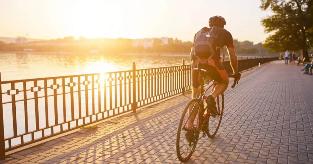 Czy mając przepuklinę można jeździć na rowerze bez bólu?