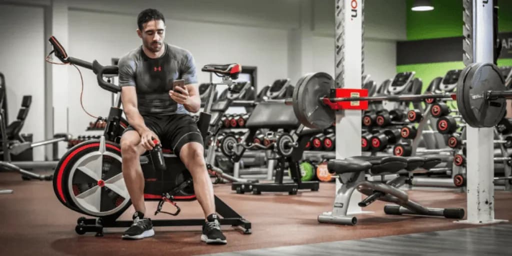 Ile kalorii spalisz na rowerze? Poznaj fakty i kalkulatory