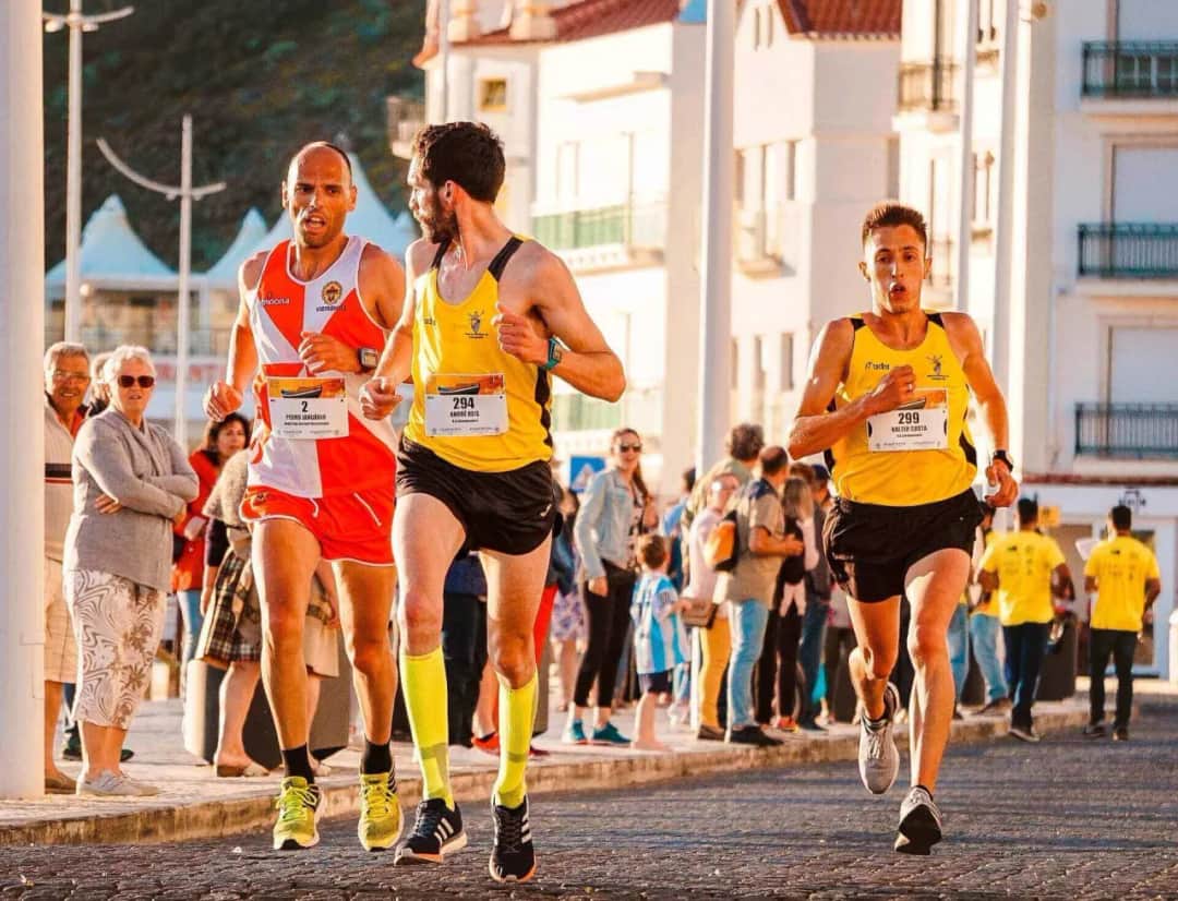 Ile biegnie się maraton? Czasy amatorów i rekordy świata