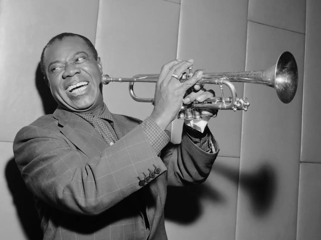 Louis Armstrong kolarz? Poznaj prawdę o słynnym muzyku jazzowym